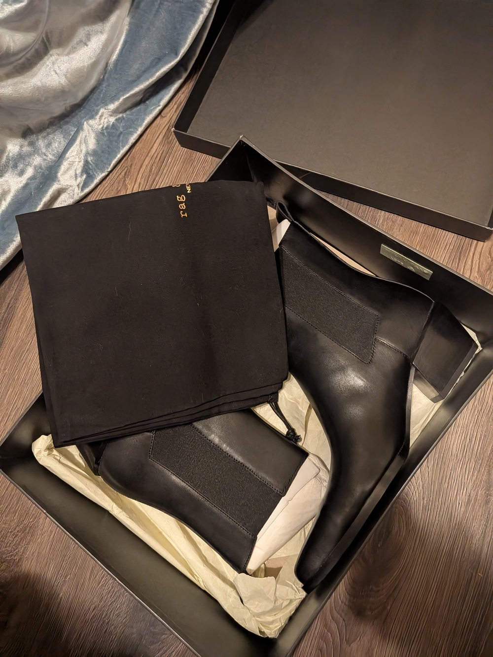 Rag & Bone Women's Black Leather Joni Chelsea Boots 41/11 Like New DEAL! - Picture 10 of 16